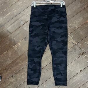 Lululemon Wunder Train 25” Camouflage Leggings. Size 12. NWT